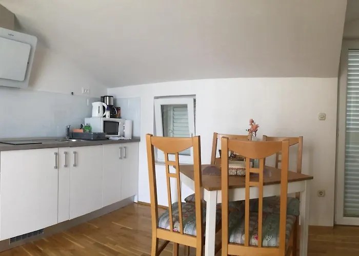 Viden Lejlighed Tučepi