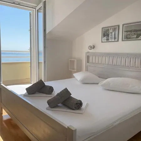 Apartment Viden Tucepi